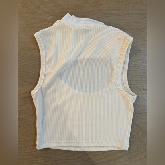 Alix NYC off white mock neck crop top Size Small - Picture 2 of 4
